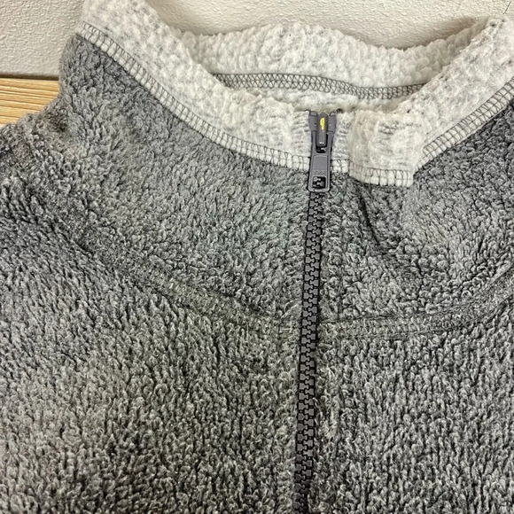 Vintage Disney Mickey and Minnie Hearts Fleece Jacket - Size XL - Picture 4 of 7